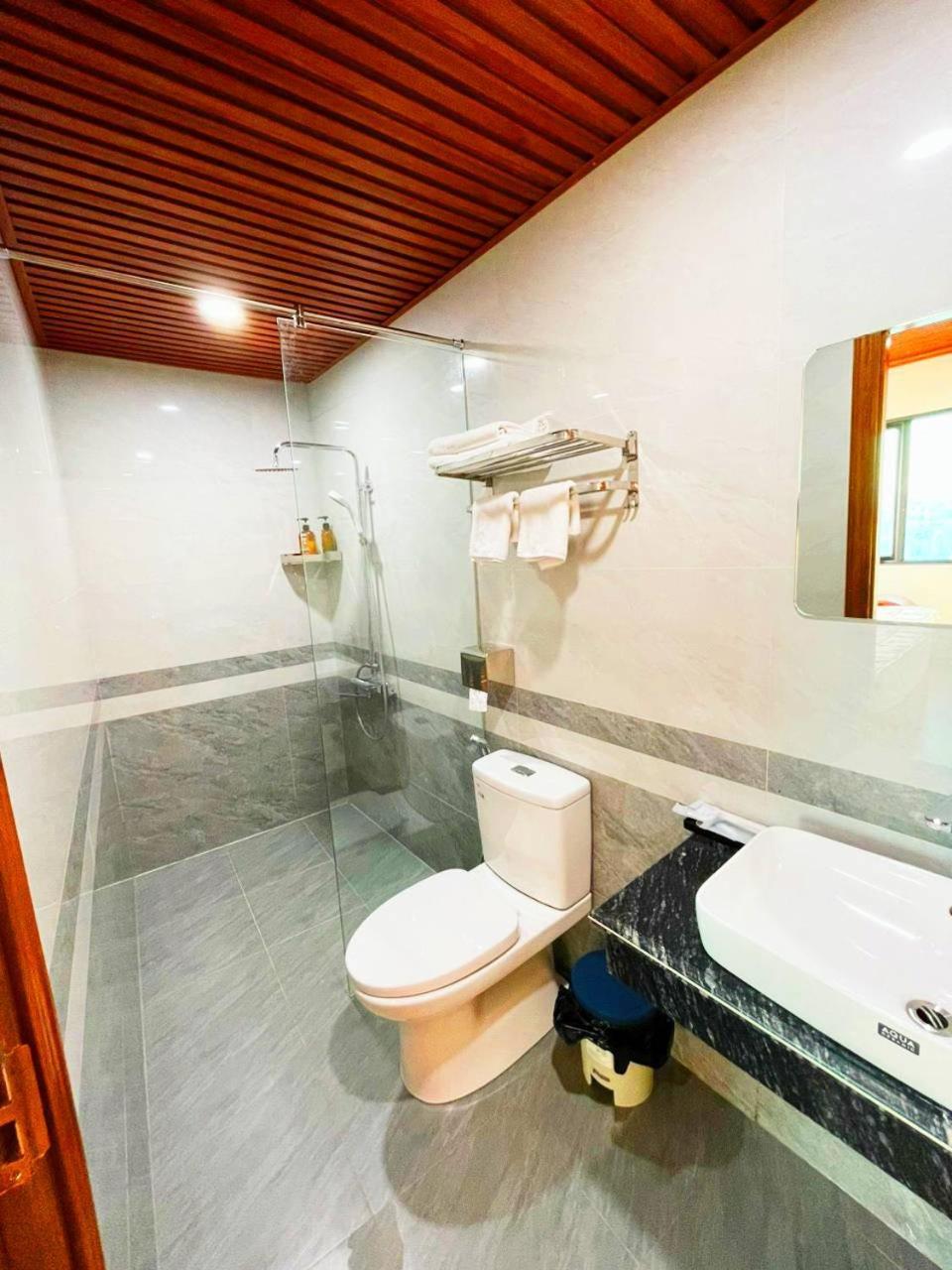 Tuan Nam Hotel Hai Phong Exterior foto